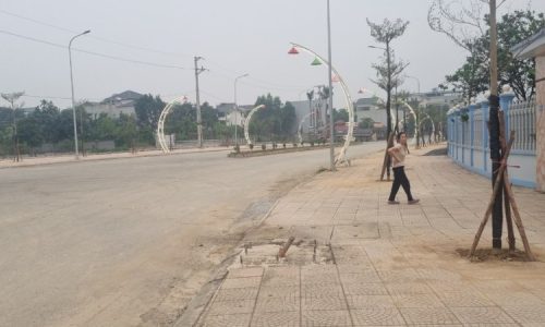 Chính chủ gửi bán lô góc 3 mặt tiền bám mặt đường đôi Đông Dương, kết nối đường liên kết vùng.