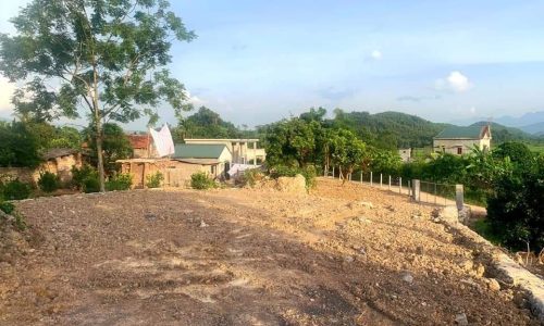 CẦN BÁN NHANH  đất 1000m2 đất thị trấn ( có 200m2 đất đô thị) Đất xóm Khì, tt Mãn Đức, Tân Lạc, Hoà Bình