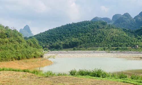 BÁN GẤP LÔ ĐẤT CÓ DT 1000m2 FULL ONT VIEW HỒ CỰC ĐẸP GIÁ CHỈ 2,x TỶ