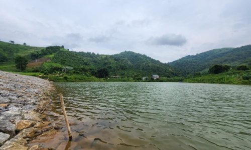 NHÌN LÀ THẤY MÁT-VỪA CÓ NÚI VỪA CÓ HỒ ĐÂY RỒI Đất cực đẹp tại Hợp Phong Cao Phong 2,2 ha chỉ hơn 100k/m2