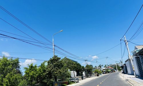 Cần Bán Gấp Mặt Tiền Đường Nhựa 10.5m Để Trả Nợ-Giá 830tr-Sổ Sẵn