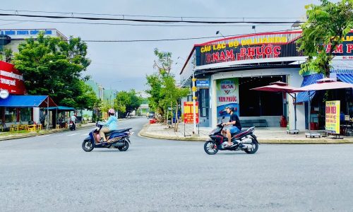 Đất cạnh chợ kinh doanh buôn bán nằm ven Hội An,view sông,Giá từ 8xx.