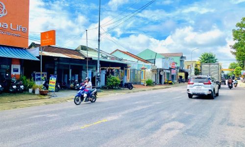 Khu phố chợ, đường 5m5, sát quốc lộ 1A, giá chỉ 9xx