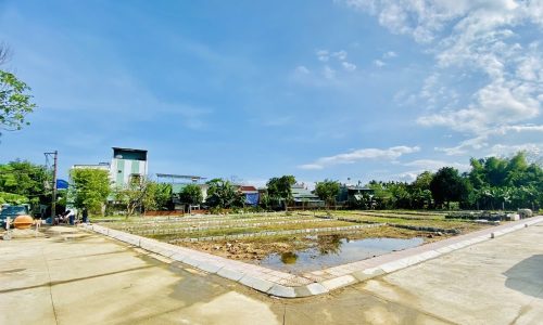 Bán gấp lô 2 mặt tiền đường QH 9.5m thích hợp xây nhà nghỉ khách sạn