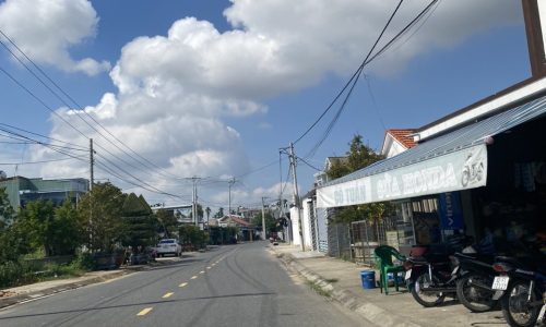 Còn sót lại lô duy nhất ngang 7m,sát chợ kinh doanh sầm uất.Giá 6xx