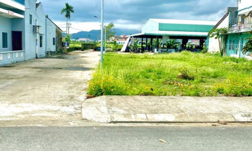 Lô 2 mặt tiền DT: 372m2 đường QH 9.5m trung tâm thị trấn Nam Phước giá chỉ 7xx