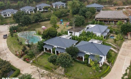 BÁN GẤP LÔ ĐẤT MẶT ĐƯỜNG KINH DOANH CÓ DIỆN TÍCH NGAY GẦN UBND