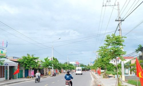 2 lô liền kề có lô góc 2 mt view sông,nằm sau lưng đường Hùng Vương – Nam Phước,Giá chỉ nhỉnh hơn 1 tỷ.