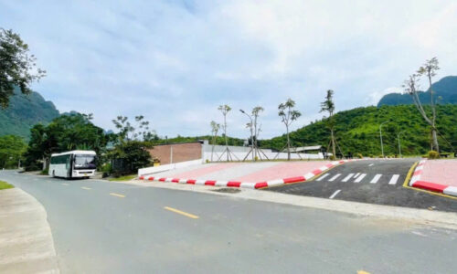 360tr Mua 1 lô đất ở tặng 1 lô đất vườn 45m2 sát đường tỉnh tại Kim Bôi